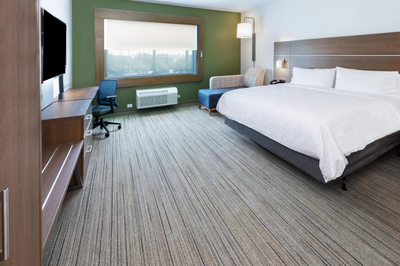 Holiday Inn Express & Suites - Stafford Nw - Sugar Land By Ihg Exterior foto