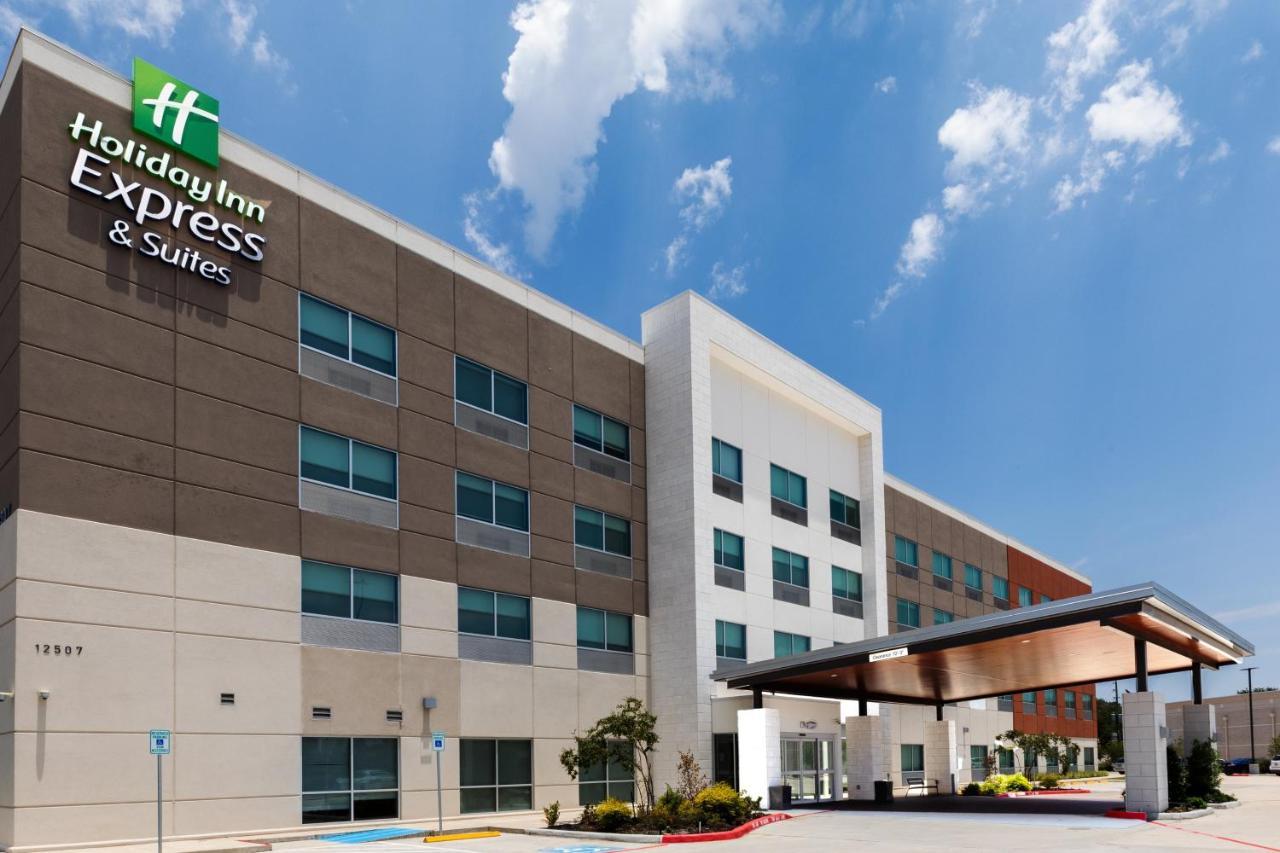 Holiday Inn Express & Suites - Stafford Nw - Sugar Land By Ihg Exterior foto
